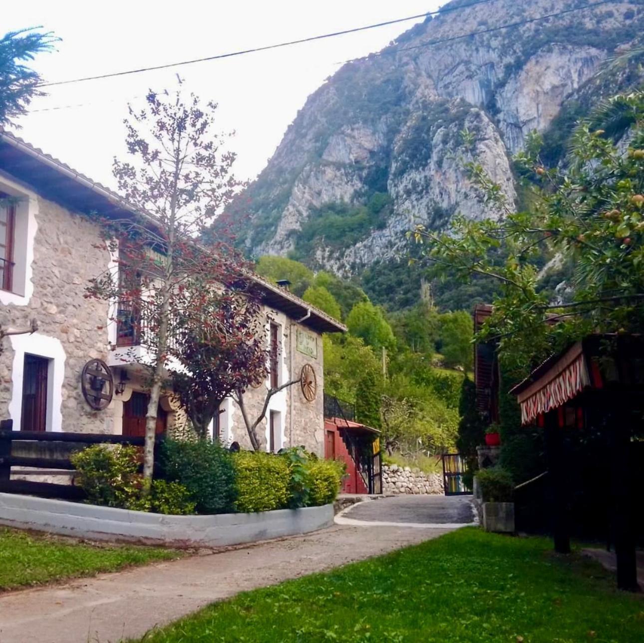 Albergue La Hermida Luaran gambar
